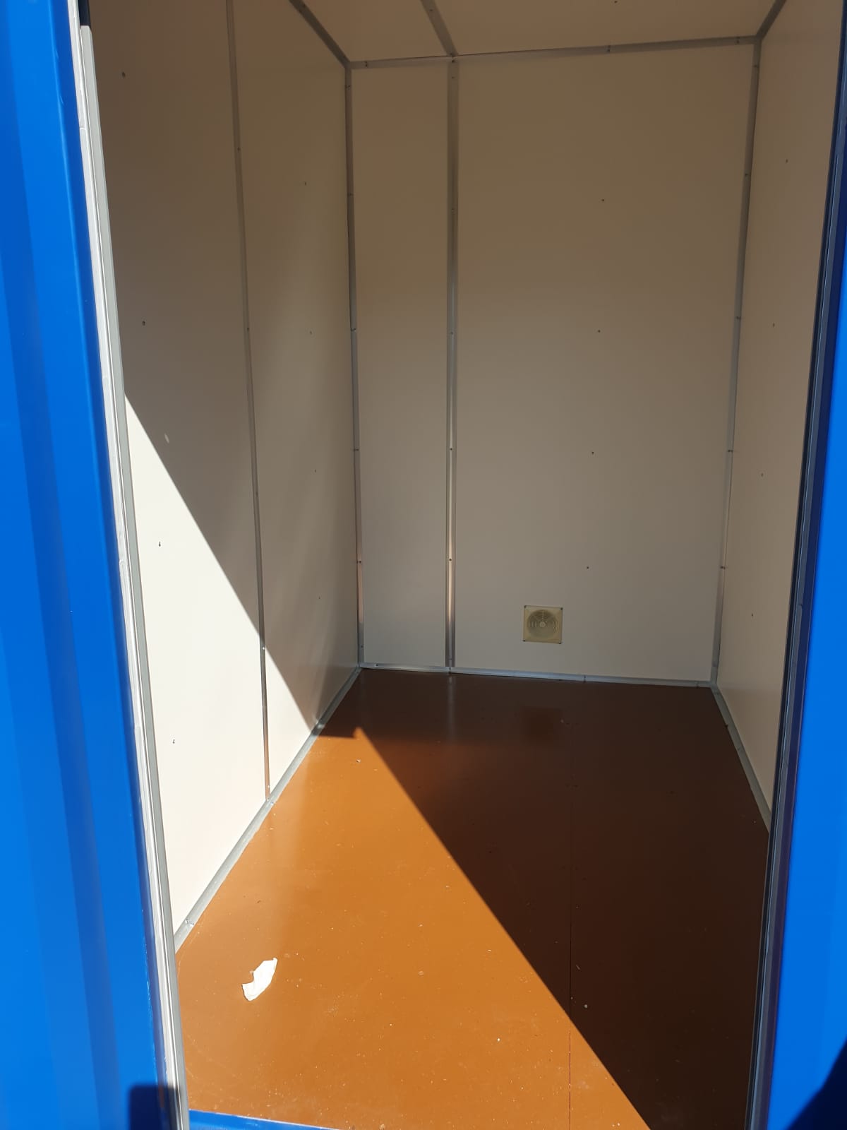 Container-Abteil